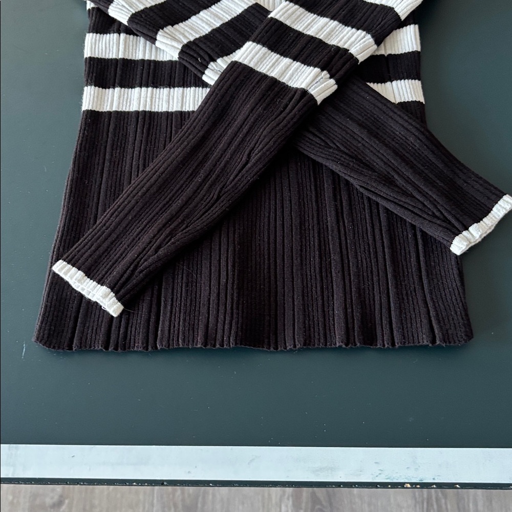 WHBM Black and White Striped Turtleneck Sweater - Picture 4 of 4